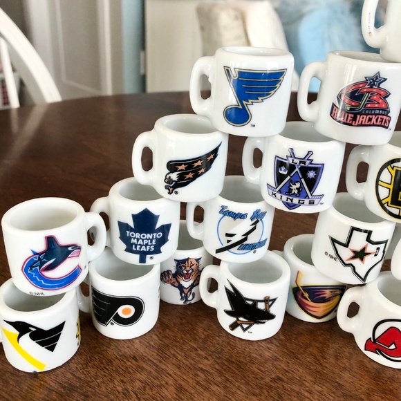 NHL, Hockey, Mini Mugs, Set of 26, Double Sided Print, Good Condition - Picture 6 of 14